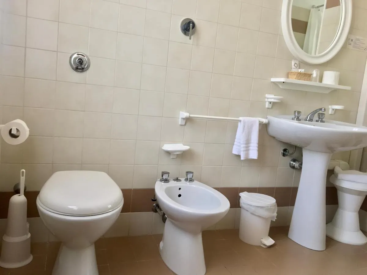 Hotel Nazionale Lido di Jesolo 3*,  Italy